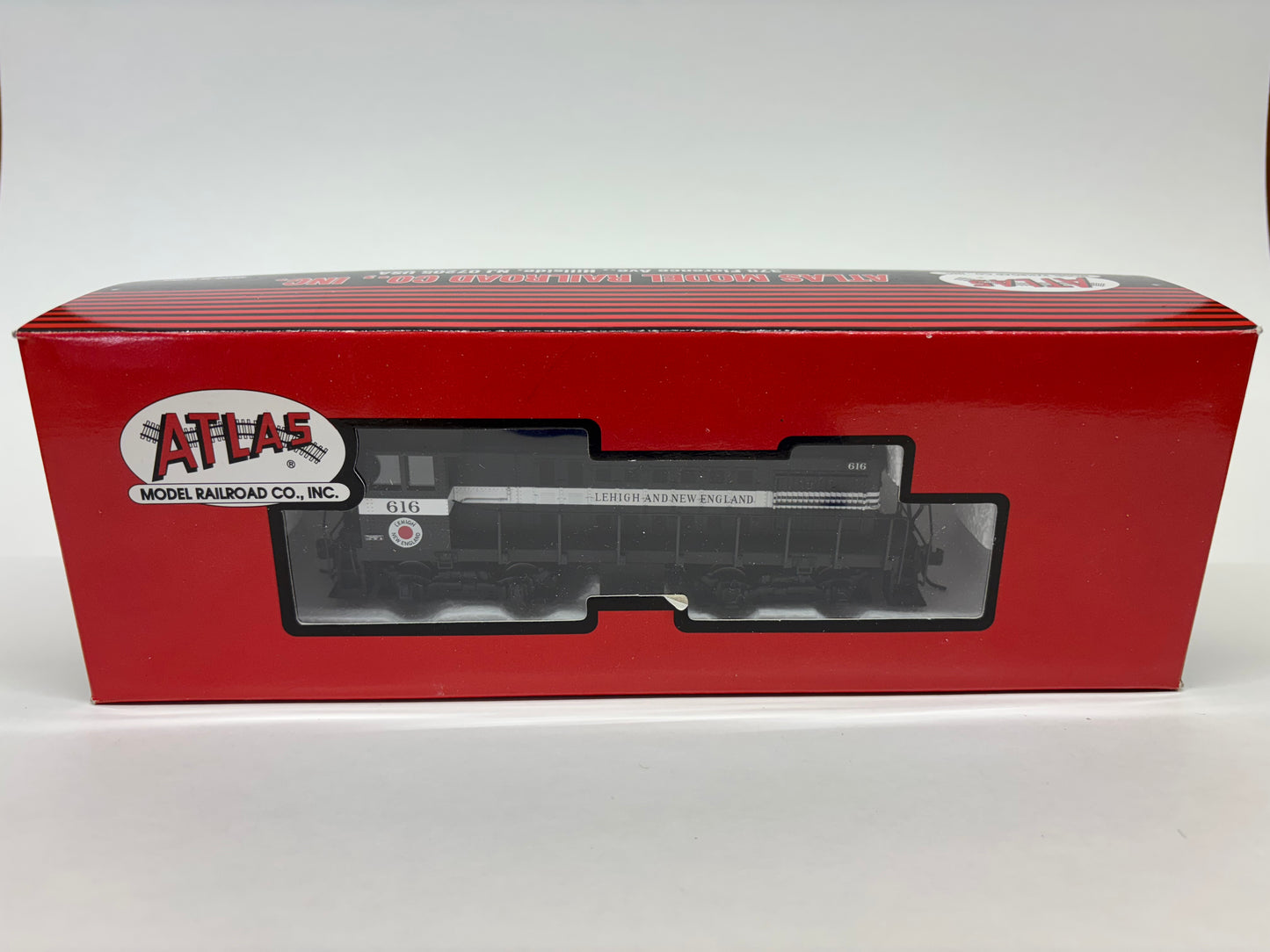 HO Scale S2 Silver – Lehigh & New England