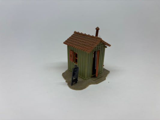 HO Scale Outhouse – Scenic Structure